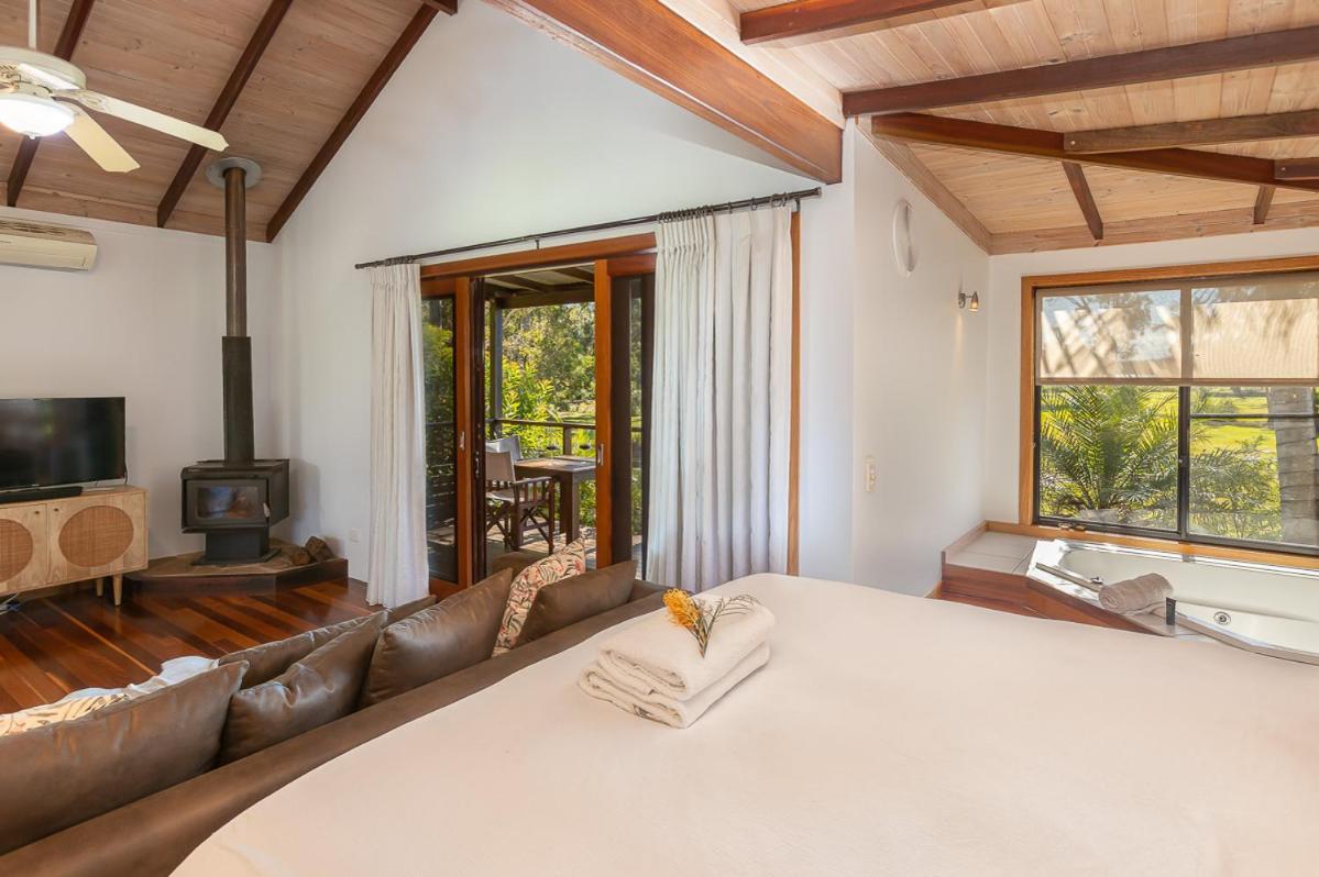 Weyba Noosa Bed & Breakfast Peregian Beach